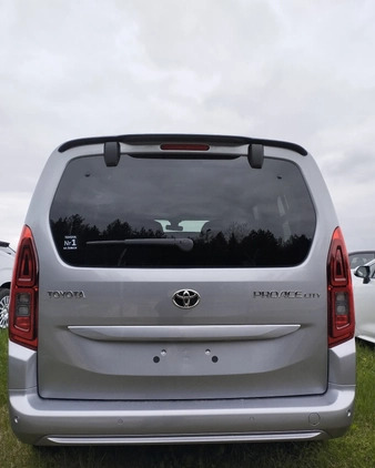 Toyota Proace City Verso cena 144900 przebieg: 3, rok produkcji 2024 z Wieliczka małe 46
